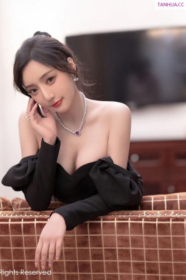 王馨瑶  [XiuRen]高清写真图 2022.07.08 No.5251 王馨瑶yanni第28张图片